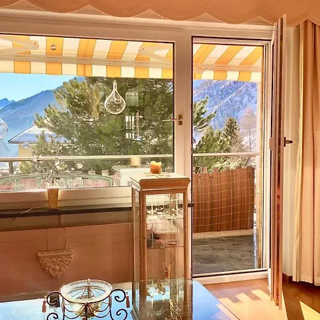 Appartement Hochwertige Mit Sued-panoramasicht, Mireille 68